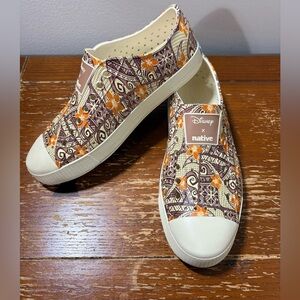 Native Disney Moana Collab Recyclable Comfy Summer Slip On Shoes Unisex Sz M7 W9